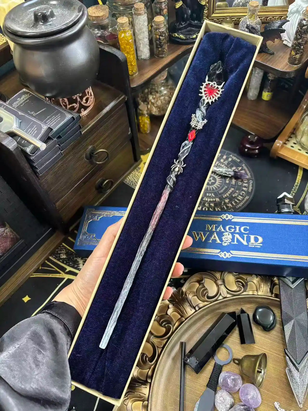 OOAK【Crimson Web Dark Crystal】wand