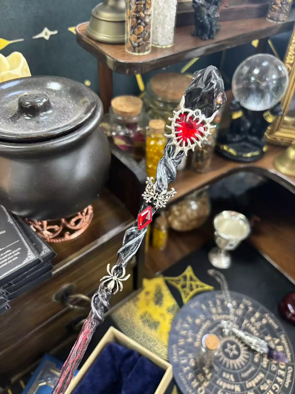 OOAK【Crimson Web Dark Crystal】wand
